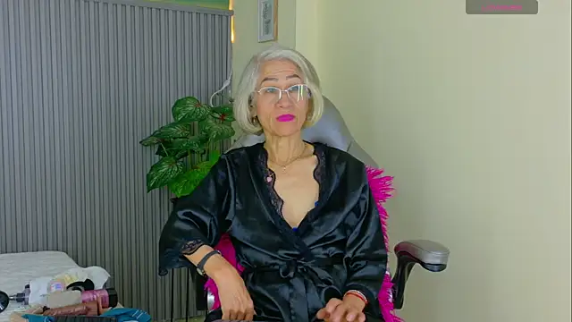 miss monserrate01 online show from 06/22/26, 01:52