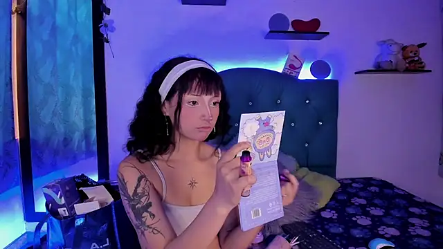 Snapshot of Gemma_honey chatting on 04/21/26, 01:50 Gemma honey online show from 04/21/26, 01:50