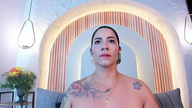 violet scott  online show from 07/02/26, 10:54