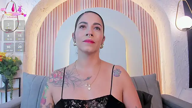 violet scott  online show from 07/17/26, 10:33