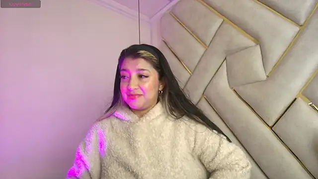 Snapshot of Dahiana_Dmour_ chatting on 04/07/26, 01:00 Dahiana Dmour online show from 04/07/26, 01:00