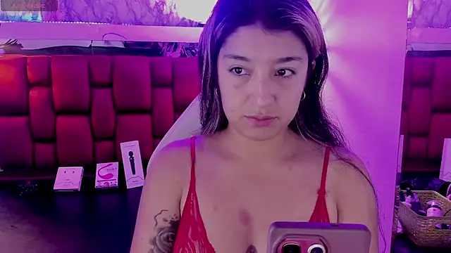 Snapshot of Dahiana_Dmour_ chatting on 05/08/26, 11:59 Dahiana Dmour online show from 05/08/26, 11:59