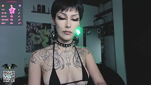 poison dafne online show from 07/24/26, 11:25