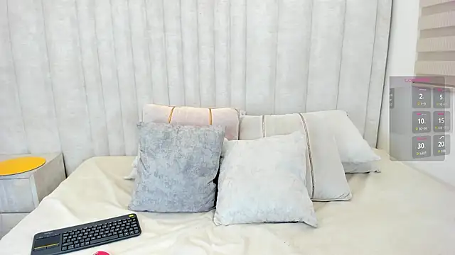 Snapshot of _im_candy chatting on 03/19/26, 08:24 im candy online show from 03/19/26, 08:24