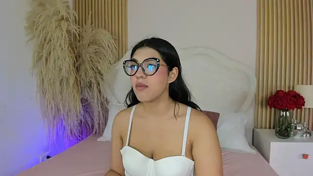 Snapshot of rebeca_taylor chatting on 04/09/26, 03:17 rebeca taylor online show from 04/09/26, 03:17