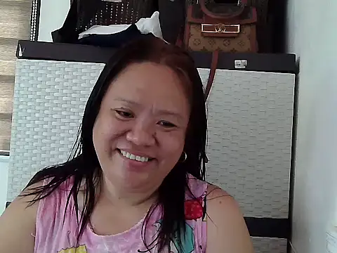yummychubby29 online show from 05/14/26, 03:13