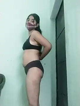 Snapshot of Kitti-Sharma chatting on 04/09/26, 01:49 Kitti-Sharma online show from 04/09/26, 01:49