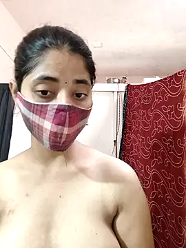 Kitti-Sharma online show from 07/16/26, 07:58