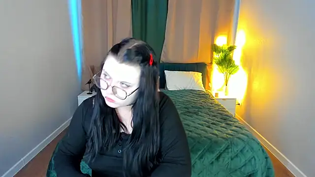 Snapshot of Kira_G0ld chatting on 03/14/26, 01:01 Kira G0ld online show from 03/14/26, 01:01