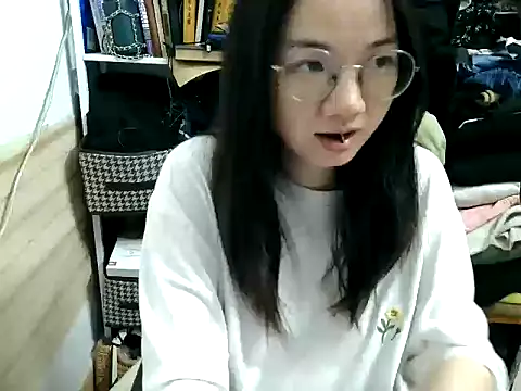Snapshot of xiaoxiaowan11 chatting on 03/07/26, 10:34 xiaoxiaowan11 online show from 03/07/26, 10:34