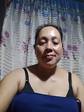 Snapshot of May_Bombs chatting on 03/07/26, 10:23 May Bombs online show from 03/07/26, 10:23