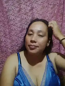Snapshot of May_Bombs chatting on 03/25/26, 10:27 May Bombs online show from 03/25/26, 10:27