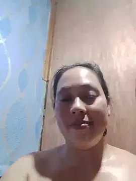 Snapshot of May_Bombs chatting on 04/18/26, 05:22 May Bombs online show from 04/18/26, 05:22