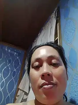 Snapshot of May_Bombs chatting on 06/04/26, 11:49 May Bombs online show from 06/04/26, 11:49