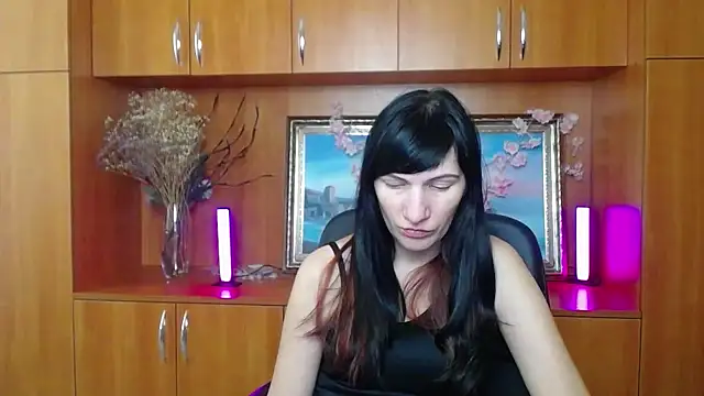 Snapshot of Rosalinda_ro chatting on 03/22/26, 01:36 Rosalinda ro online show from 03/22/26, 01:36