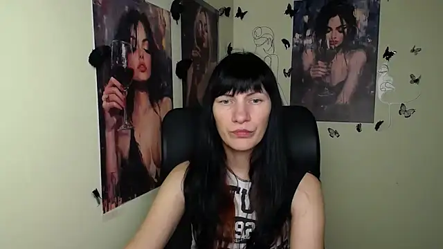 Snapshot of Rosalinda_ro chatting on 04/14/26, 06:14 Rosalinda ro online show from 04/14/26, 06:14