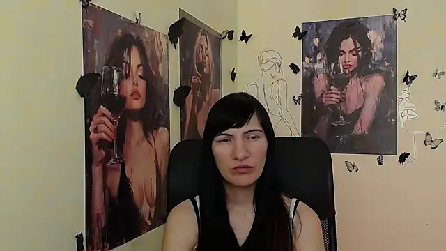 Snapshot of Rosalinda_ro chatting on 05/06/26, 05:25 Rosalinda ro online show from 05/06/26, 05:25