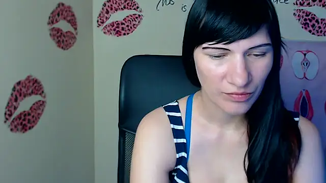 Snapshot of Rosalinda_ro chatting on 05/09/26, 06:13 Rosalinda ro online show from 05/09/26, 06:13