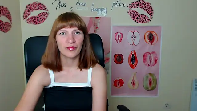 Snapshot of Rosalinda_ro chatting on 06/05/26, 06:13 Rosalinda ro online show from 06/05/26, 06:13