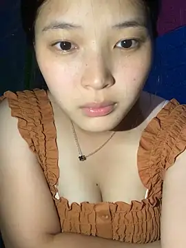 Snapshot of Suzu_xx01 chatting on 05/15/26, 04:03 Suzu xx01 online show from 05/15/26, 04:03