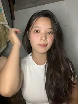 Snapshot of Suzu_xx01 chatting on 06/10/26, 04:39 Suzu xx01 online show from 06/10/26, 04:39
