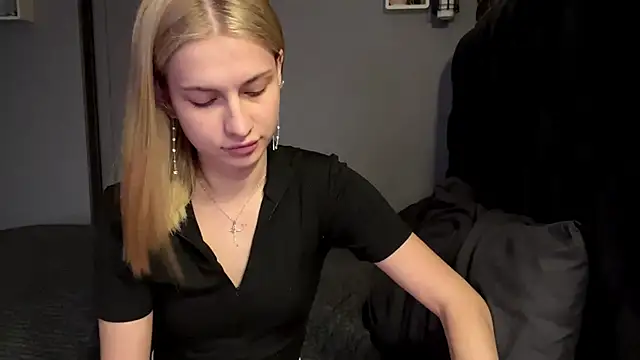 Snapshot of JeneeEady chatting on 04/02/26, 06:00 JeneeEady online show from 04/02/26, 06:00