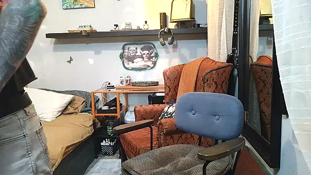F D R  online show from 06/29/26, 06:30