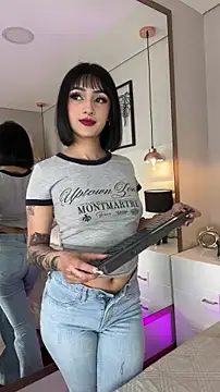 Snapshot of RaquelHyde_ chatting on 03/11/26, 08:37 RaquelHyde online show from 03/11/26, 08:37