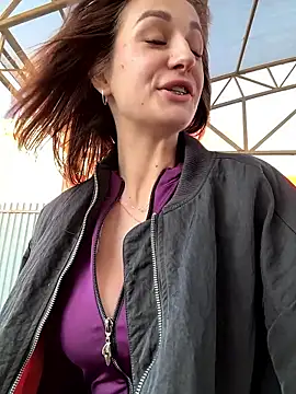 Snapshot of Amy_Amely chatting on 04/15/26, 02:46 Amy Amely online show from 04/15/26, 02:46