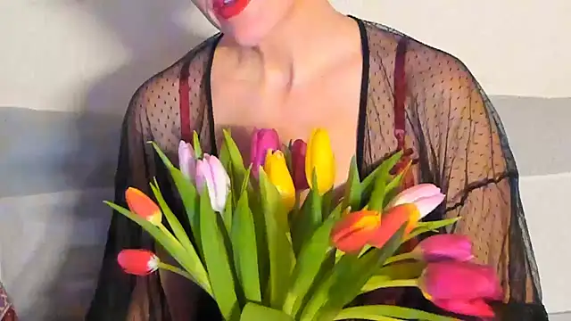 Snapshot of beddable_woman chatting on 03/07/26, 08:39 beddable woman online show from 03/07/26, 08:39
