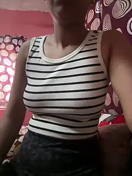 komalsharma99 online show from 05/13/26, 09:28