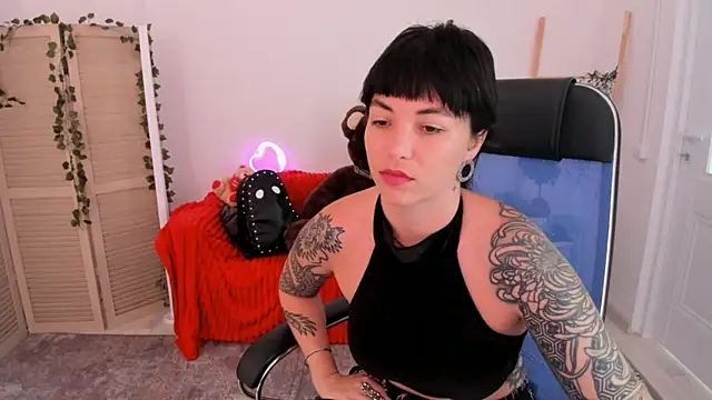 Snapshot of NeoGeisha chatting on 08/07/26, 04:14 NeoGeisha online show from 08/07/26, 04:14