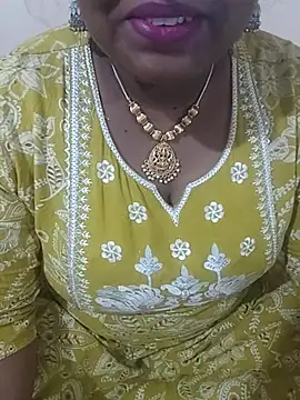 Snapshot of Archana_achu143 chatting on 03/26/26, 10:10 Archana achu143 online show from 03/26/26, 10:10