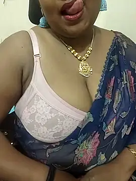 Snapshot of Archana_achu143 chatting on 05/15/26, 04:14 Archana achu143 online show from 05/15/26, 04:14
