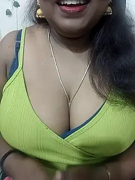 Snapshot of Archana_achu143 chatting on 05/16/26, 01:21 Archana achu143 online show from 05/16/26, 01:21