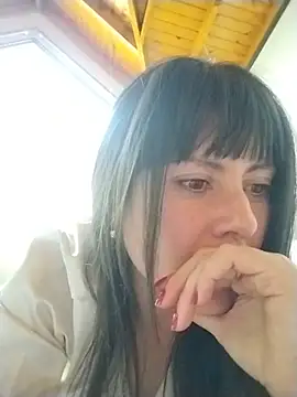 Snapshot of Lyonette_reading1 chatting on 03/15/26, 04:13 Lyonette reading1 online show from 03/15/26, 04:13
