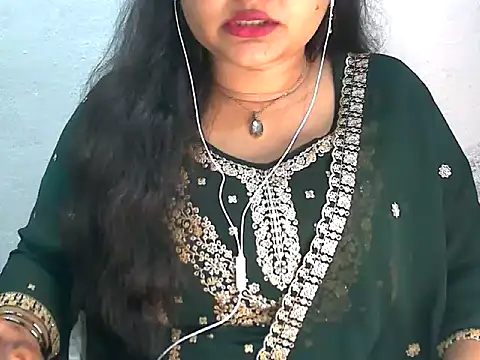 Snapshot of Saniya_K2 chatting on 06/26/26, 04:33 Saniya K2 online show from 06/26/26, 04:33