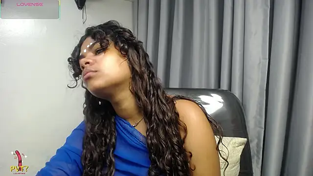 Snapshot of yaazhinii chatting on 04/13/26, 11:48 yaazhinii online show from 04/13/26, 11:48