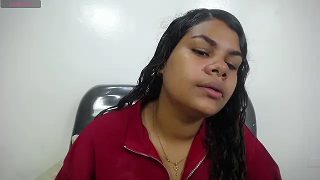 yaazhinii online show from 06/20/26, 11:57