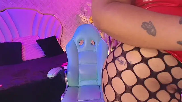 YazminJenner online show from 06/18/26, 05:19