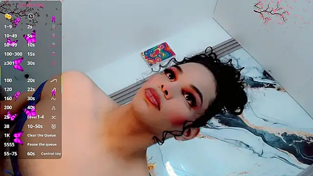 Snapshot of Zonce_shimer chatting on 04/17/26, 07:06 Zonce shimer online show from 04/17/26, 07:06