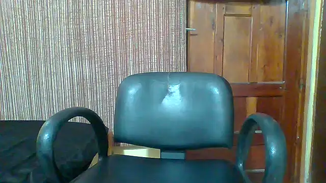 Snapshot of JUICY_T chatting on 03/07/26, 06:54 JUICY T online show from 03/07/26, 06:54