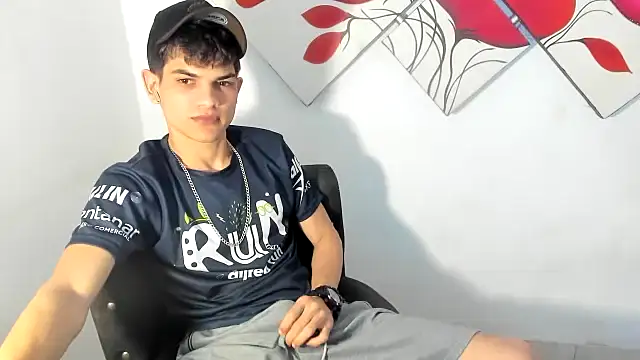 Jesshot bigcock20cm online show from 06/07/26, 04:49