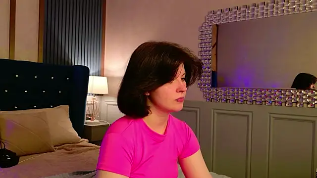Snapshot of Milana_Bold chatting on 04/21/26, 02:51 Milana Bold online show from 04/21/26, 02:51