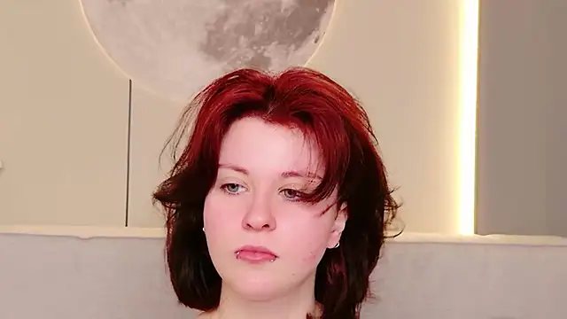 Snapshot of Milana_Bold chatting on 05/19/26, 08:26 Milana Bold online show from 05/19/26, 08:26
