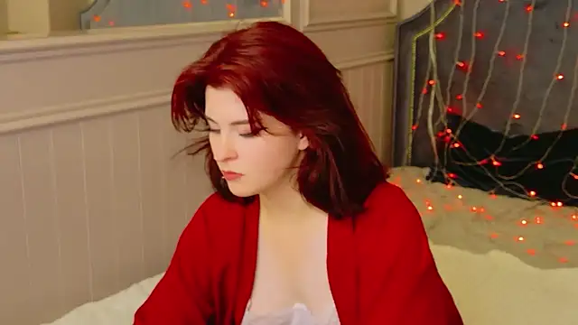 Snapshot of Milana_Bold chatting on 08/04/26, 08:33 Milana Bold online show from 08/04/26, 08:33