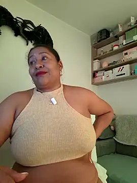 Snapshot of Nyomi_browm chatting on 05/21/26, 03:52 Nyomi browm online show from 05/21/26, 03:52