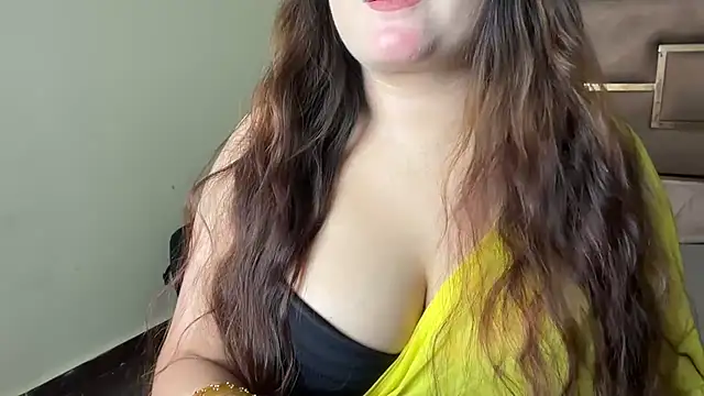Hersheykaur online show from 07/24/26, 10:30