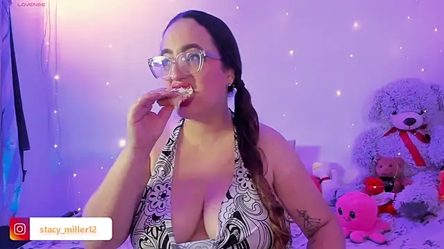 Snapshot of Stacy_millerr1 chatting on 03/23/26, 11:14 Stacy millerr1 online show from 03/23/26, 11:14