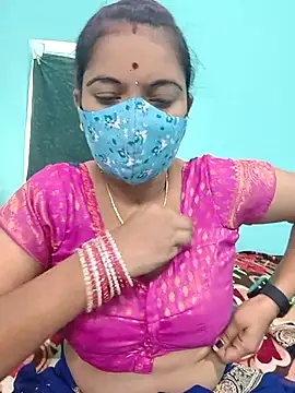 Snapshot of Tamilkannadacouple chatting on 03/22/26, 05:55 Tamilkannadacouple online show from 03/22/26, 05:55